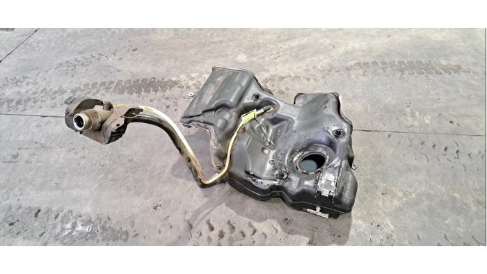 Réservoir de carburant Volkswagen Passat
