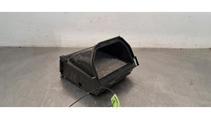 Gebruikte Luchtgeleider Mercedes GLE (V167) 350de 2.0 Turbo 16V 4-Matic Prijs € 36,30 Inclusief btw aangeboden door Autohandel Didier