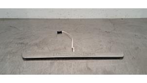 Gebruikte Instapverlichting Mercedes GLE (V167) 350de 2.0 Turbo 16V 4-Matic Prijs € 66,55 Inclusief btw aangeboden door Autohandel Didier