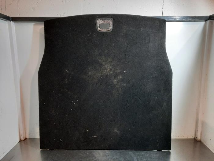 Coffre tapis Mercedes CLA