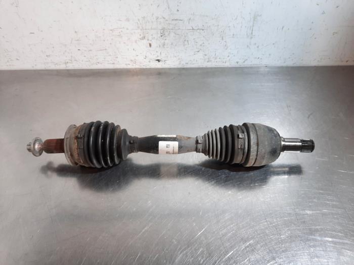 Arbre de transmission avant gauche Mercedes CLA