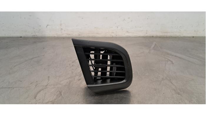 Grille aération tableau de bord Opel Vivaro