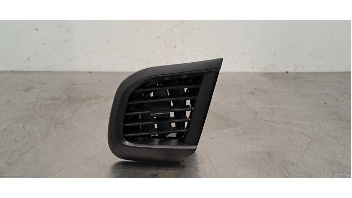 Grille aération tableau de bord Opel Vivaro