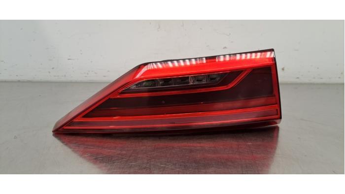 Vänster bakljus Audi Q3