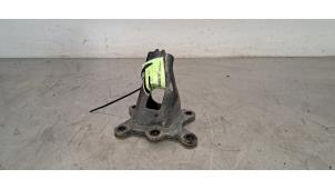 Gebruikte Motorsteun Nissan NP 300 Navara (D23) 2.3 dCi twinturbo 16V 4x4 Prijs € 60,50 Inclusief btw aangeboden door Autohandel Didier