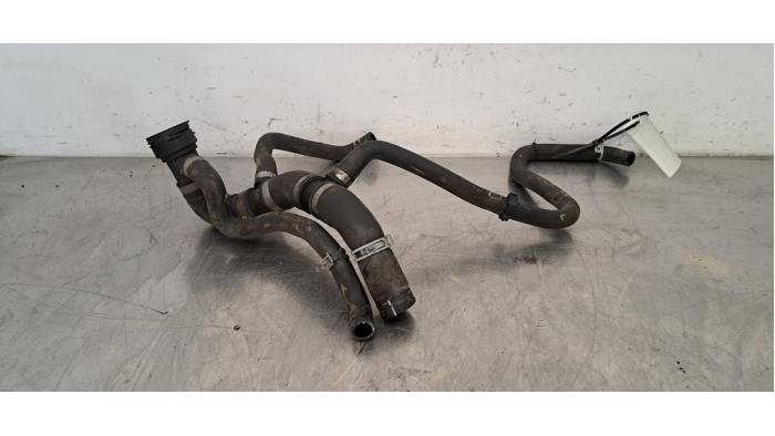 Tuyau radiateur Volvo XC90