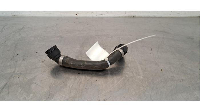 Tuyau radiateur Mercedes Vito