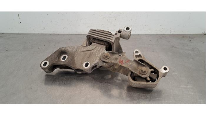 Support moteur Mercedes Vito