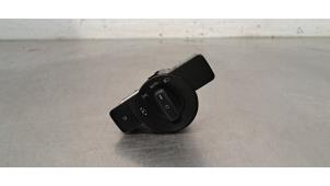 Gebruikte Schakelaar Koplamp Ihv Mercedes Vito (447.6) 1.7 110 CDI 16V Prijs € 30,25 Inclusief btw aangeboden door Autohandel Didier