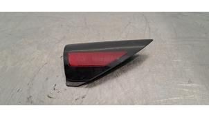 Gebruikte Reflector achterklep rechts Tesla Model 3 Long Range AWD 75 kWh Prijs € 54,45 Inclusief btw aangeboden door Autohandel Didier