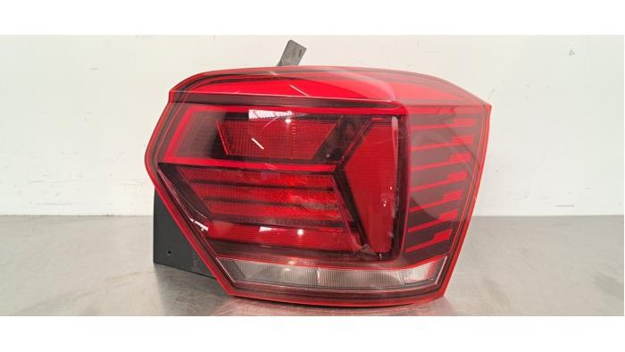 Feu arrière droit Volkswagen Polo
