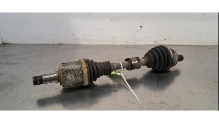 Arbre de transmission avant gauche Mercedes CLA