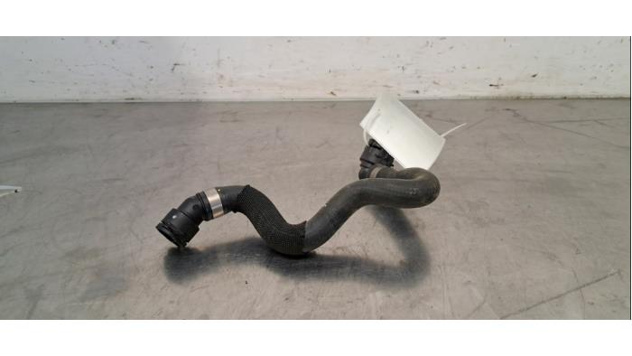 Tuyau radiateur Mercedes CLA