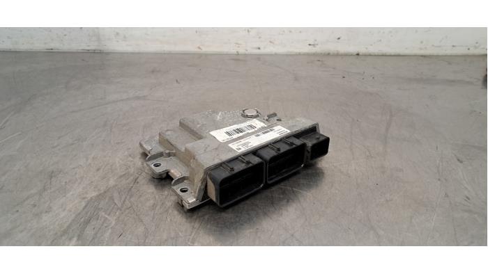 Ordinateur gestion moteur Renault Master