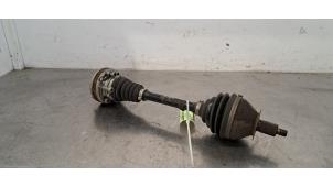 Gebruikte Aandrijfas links-voor Skoda Kamiq 1.5 TSI 16V Prijs € 459,80 Inclusief btw aangeboden door Autohandel Didier