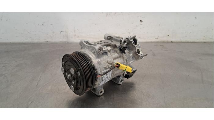 Pompe clim Peugeot 308