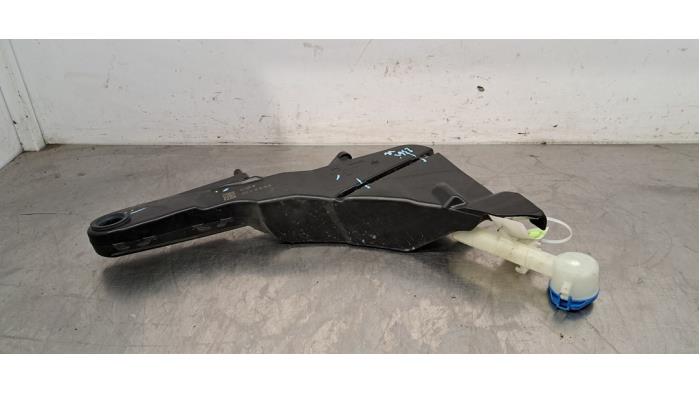Réservoir lave-glace avant Peugeot 308