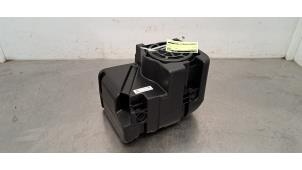Gebruikte Subwoofer Audi Q4 (F4B) 40 e-tron Prijs € 121,00 Inclusief btw aangeboden door Autohandel Didier