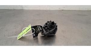 Gebruikte Extra waterpomp Audi Q4 (F4B) 40 e-tron Prijs € 66,55 Inclusief btw aangeboden door Autohandel Didier
