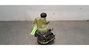 Gebruikte Pomp Servo Renault Master III (FV) 2.3 dCi 150 16V FWD Prijs € 592,90 Inclusief btw aangeboden door Autohandel Didier