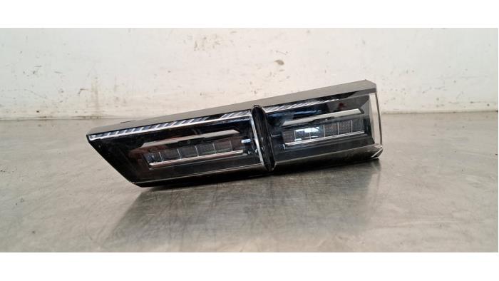 Feu arrière gauche Peugeot 408