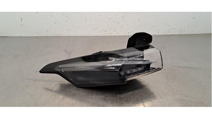 Feu arrière gauche Peugeot 408