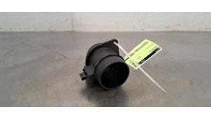 Gebruikte Luchtmassameter Peugeot 308 (F3/FB/FH/FM/FP) 1.6 16V HYbrid 225 Prijs € 54,45 Inclusief btw aangeboden door Autohandel Didier