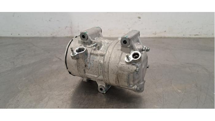 Pompe clim Peugeot 308