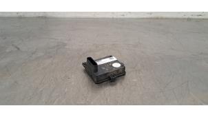 Gebruikte Radar sensor Peugeot 408 1.6 16V HYbrid 180 Prijs € 266,20 Inclusief btw aangeboden door Autohandel Didier