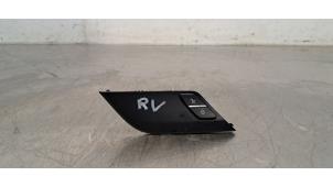 Gebruikte Centrale deurvergrendeling Schakelaar BMW X6 (F16) M50d 3.0 24V Prijs € 18,15 Inclusief btw aangeboden door Autohandel Didier