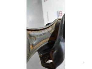 Gebruikte Motorrubber Renault Captur II (RJB) 1.6 E-Tech Plug-in Hybrid 160 Prijs € 36,30 Inclusief btw aangeboden door Autohandel Didier