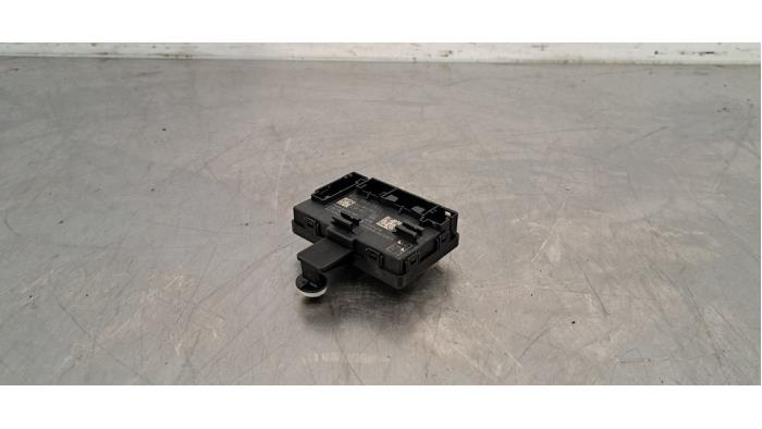 Module verrouillage central des portes Skoda Octavia