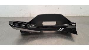 Gebruikte Kilometerteller sierlijst Peugeot 408 1.6 16V HYbrid 180 Prijs € 66,55 Inclusief btw aangeboden door Autohandel Didier