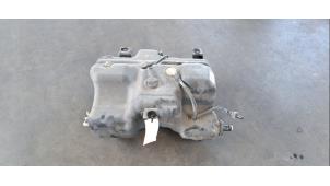 Gebruikte Adblue tank Opel Vivaro 1.6 CDTi BiTurbo Prijs € 429,55 Inclusief btw aangeboden door Autohandel Didier