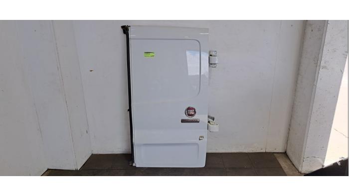 Minibus/van rear door Fiat Talento