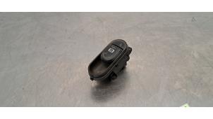 Gebruikte Schakelaar handrem Mini Clubman (F54) 1.5 One D 12V Prijs € 36,30 Inclusief btw aangeboden door Autohandel Didier