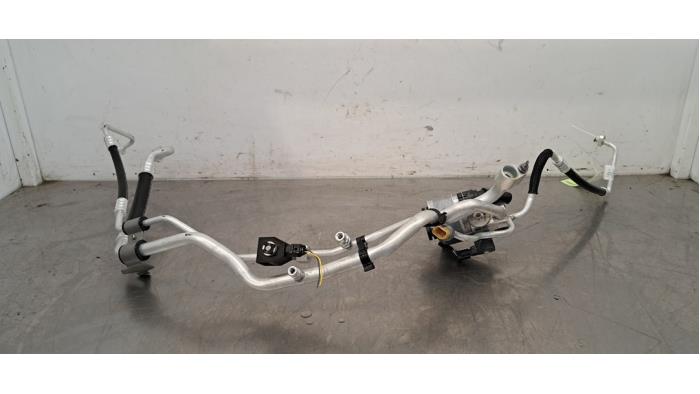 Tuyau clim Peugeot 408