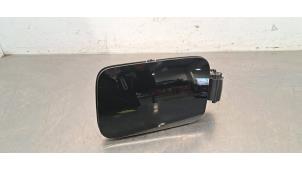 Gebruikte Tank Klep Peugeot 408 1.6 16V HYbrid 180 Prijs € 54,45 Inclusief btw aangeboden door Autohandel Didier