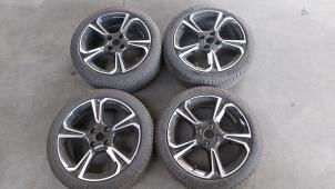 Gebruikte Velgen set + banden Peugeot 208 II (UB/UH/UP) 1.5 BlueHDi 100 Prijs € 635,25 Inclusief btw aangeboden door Autohandel Didier