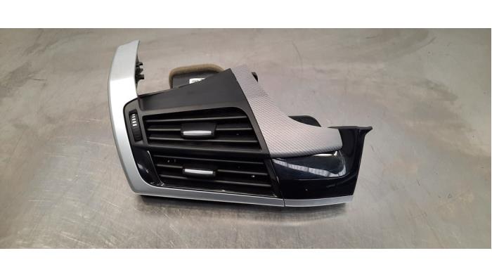 Grille aération tableau de bord BMW X6