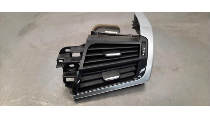 Grille aération tableau de bord BMW X6