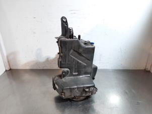 Gebruikte Tank adblue Volkswagen Polo VI (AW1) 1.6 TDI 16V 80 Prijs € 199,65 Inclusief btw aangeboden door Autohandel Didier