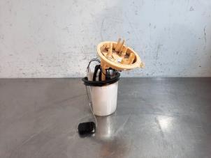 Gebruikte Tank element Pomp Volkswagen Polo VI (AW1) 1.6 TDI 16V 80 Prijs € 163,35 Inclusief btw aangeboden door Autohandel Didier
