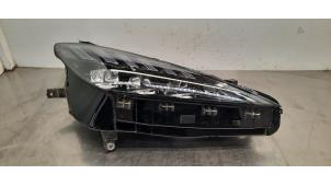 Gebruikte Rechter Koplamp MG MG4 Electric Comfort, Luxury 64 kWh Prijs € 308,55 Inclusief btw aangeboden door Autohandel Didier