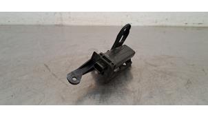 Gebruikte Antenne bandenspanning Porsche Panamera (970) 3.0 D V6 24V Prijs € 54,45 Inclusief btw aangeboden door Autohandel Didier