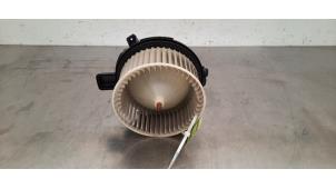 Gebruikte Kachel Ventilatiemotor Mercedes GLE (V167) 400d 2.9 4-Matic Prijs € 133,10 Inclusief btw aangeboden door Autohandel Didier