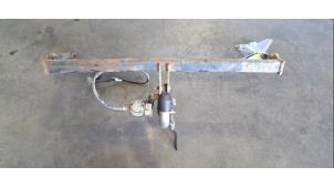 Gebruikte Trekhaak Toyota C-HR (X1,X5) 1.8 16V Hybrid Prijs € 199,65 Inclusief btw aangeboden door Autohandel Didier