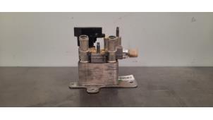 Gebruikte Airco Condensor Volvo XC40 (XZ) Single Motor 69 kWh Prijs € 133,10 Inclusief btw aangeboden door Autohandel Didier