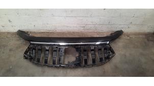Gebruikte Grille Houder Mercedes EQA (N243) 250 67 kWh Prijs € 429,55 Inclusief btw aangeboden door Autohandel Didier