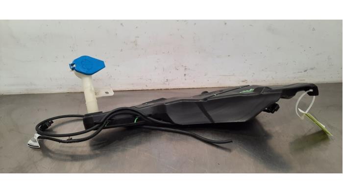 Réservoir lave-glace avant Peugeot 308